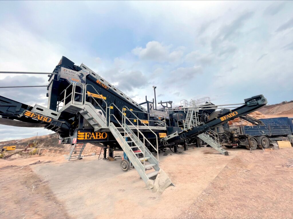 mobile crushing screening plant