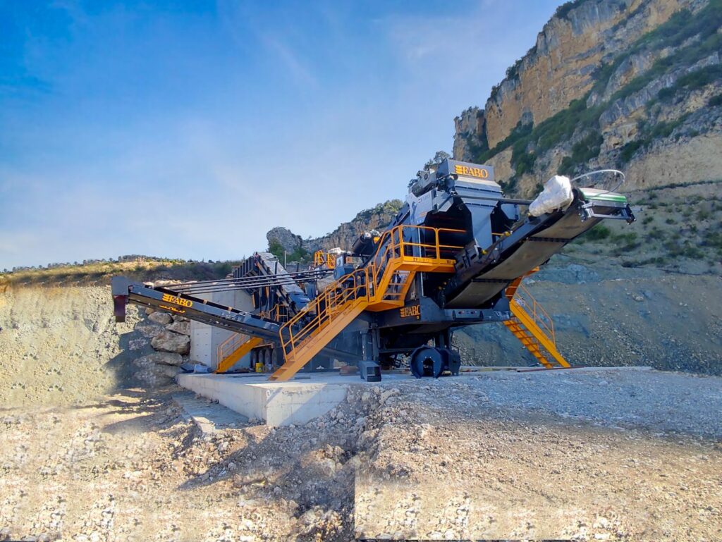 mobile cruhsing screening plant