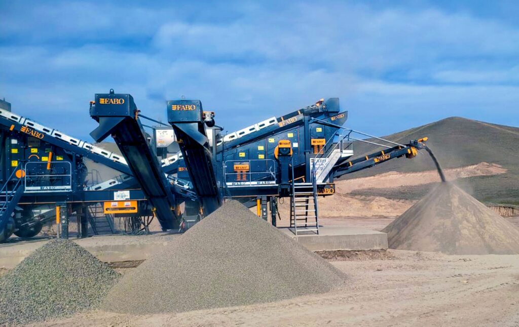 mobile crushing screening washing plant